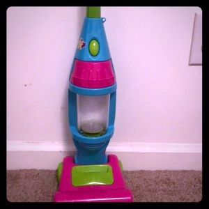 Toy vacuum cleaner